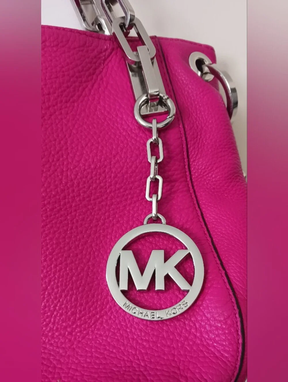 Michael Kors Fuschia Leather Shoulder Bag💞